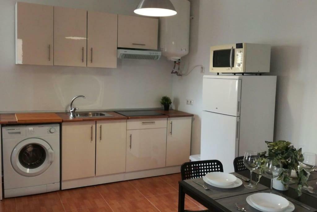 Cave Of The Sun Apartment Malaga Luaran gambar